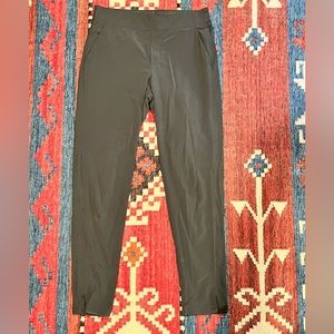 Athleta Brooklyn Joggers (old style) size 6T excellent used condition